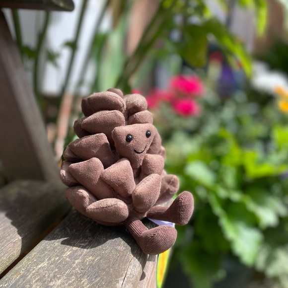 Jellycat Pine Cone Brand New with Tags (BNWT) - Picture 2 of 4